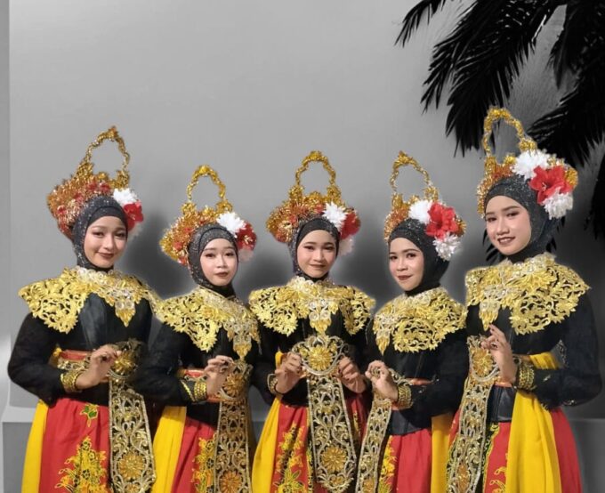 Tari Sorote Lintang : Ketika Cahaya Banyuwangi Bersinar di Panggung Merakurak